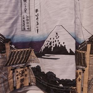 Uniqlo Hokusai Blue T-shirt US size small